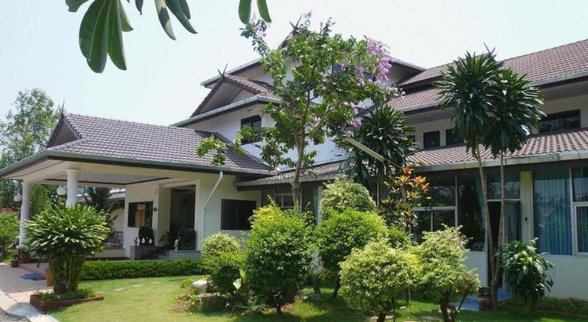 Nantawan Hotel Chiang Rai Exterior foto